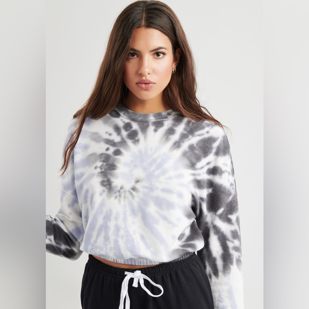Stassie Cropped Sweatshirt